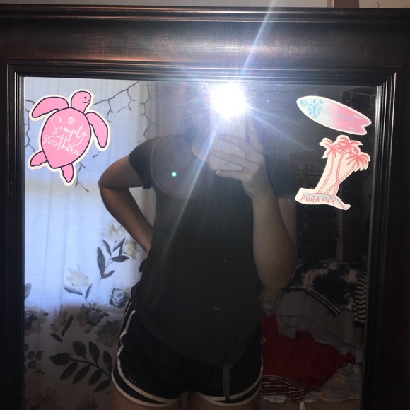 grey tee with tie in the front - Picture 3 of 4